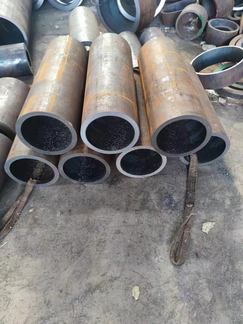 香河香河香河12Cr1MovG无缝钢管切割